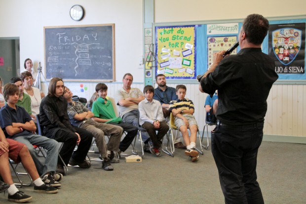 David Krakauer performs for the Greenwood community (Photo: Lauren Bassing)